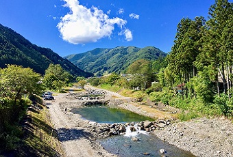 小菅フィッシングビレッジ（小菅村）